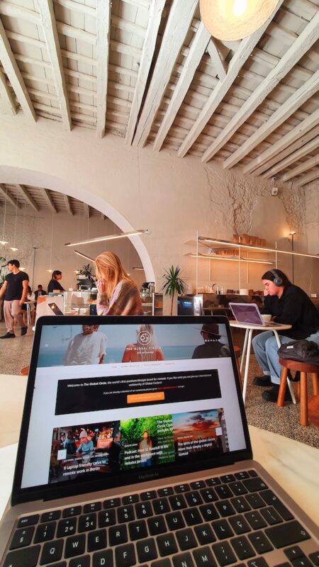 Comoba laptop friendly cafe Lisbon
