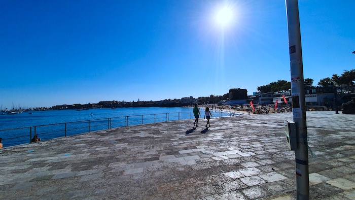 Beach promenade from Praia do Tamariz in Estoril leading to Cascais