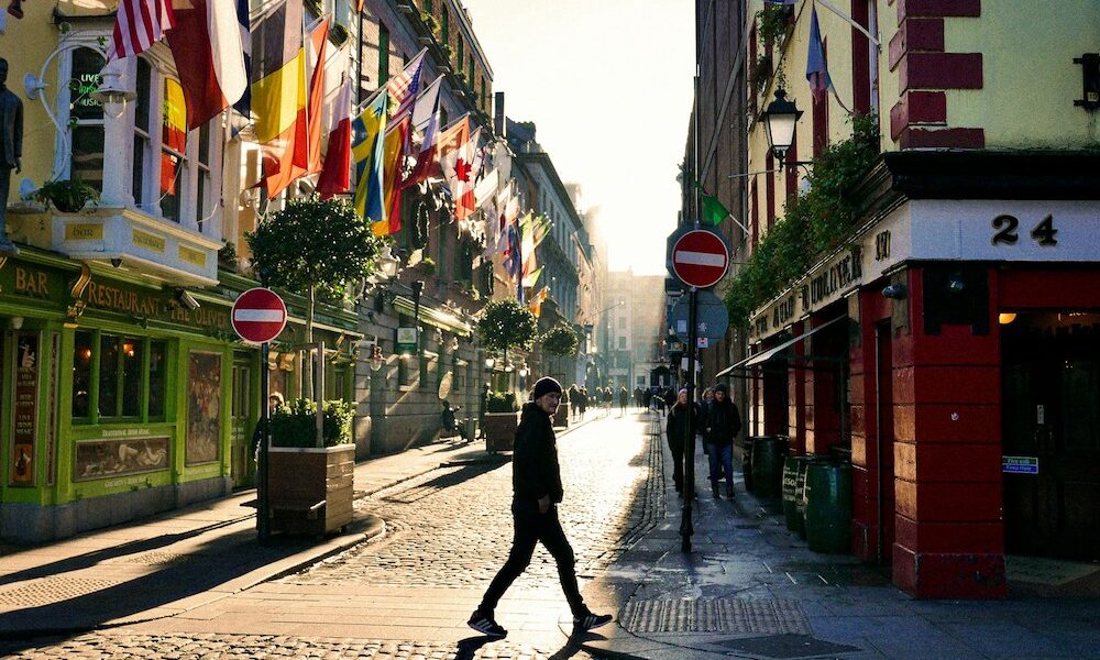 The 5 flag theory and how to smartly navigate the world as a global citizen