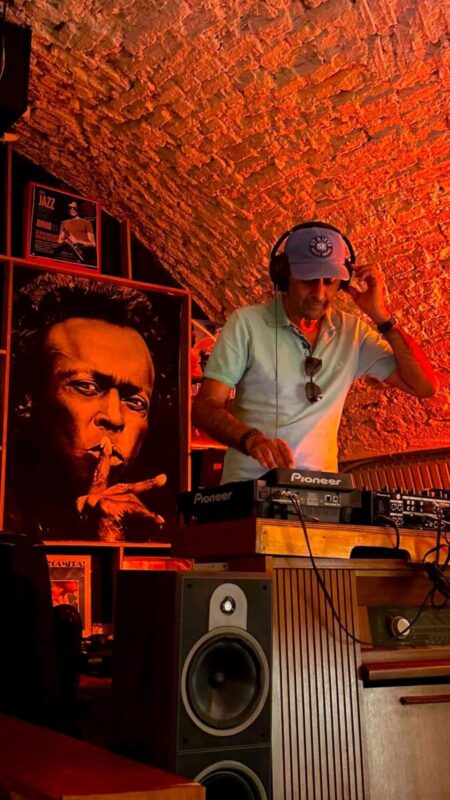 DJ SoniK Fusion performing in Lisbon