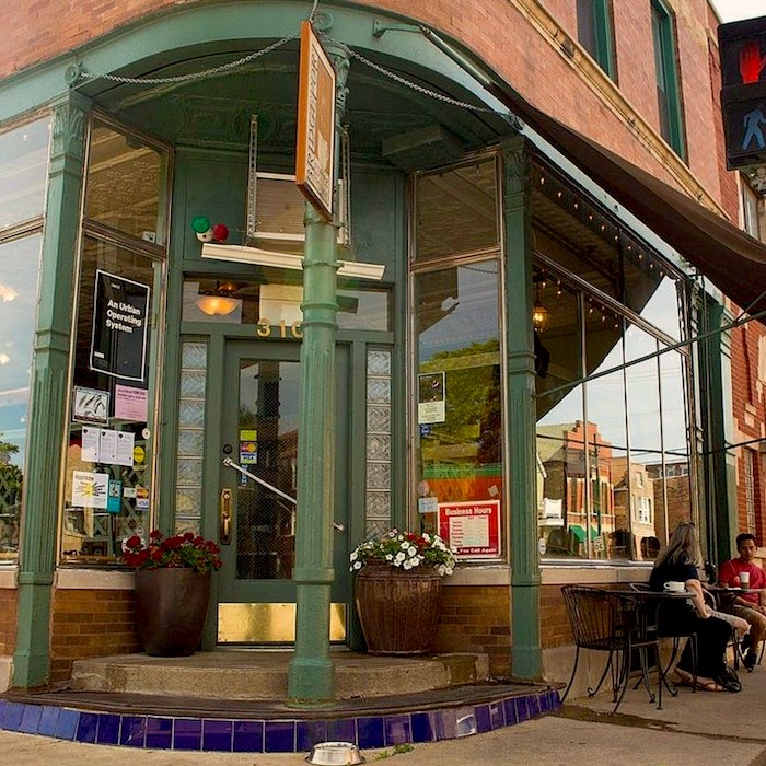 Bridgeport Coffeehouse - laptop-friendly cafe in Bridgeport Chicago
