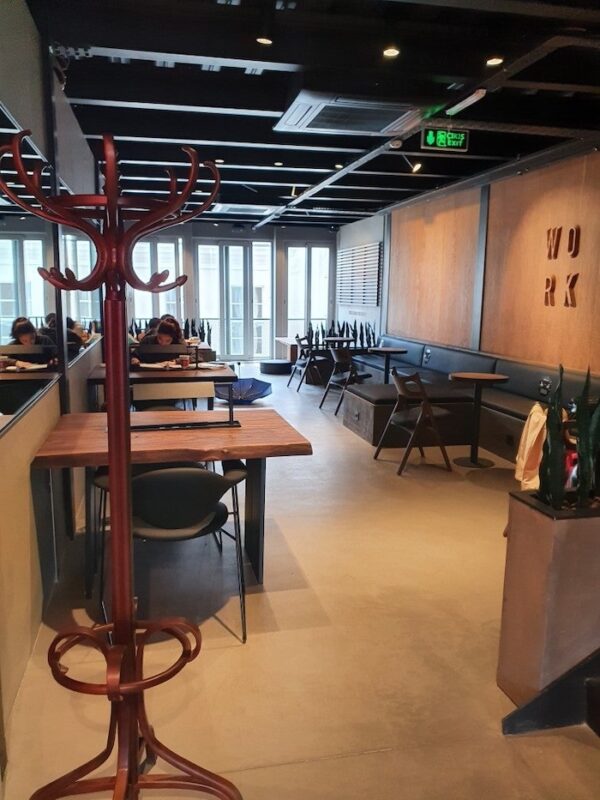 Espressolab Karikoy - laptop-friendly work cafe with a nice working area with outlets on the 2nd floor
