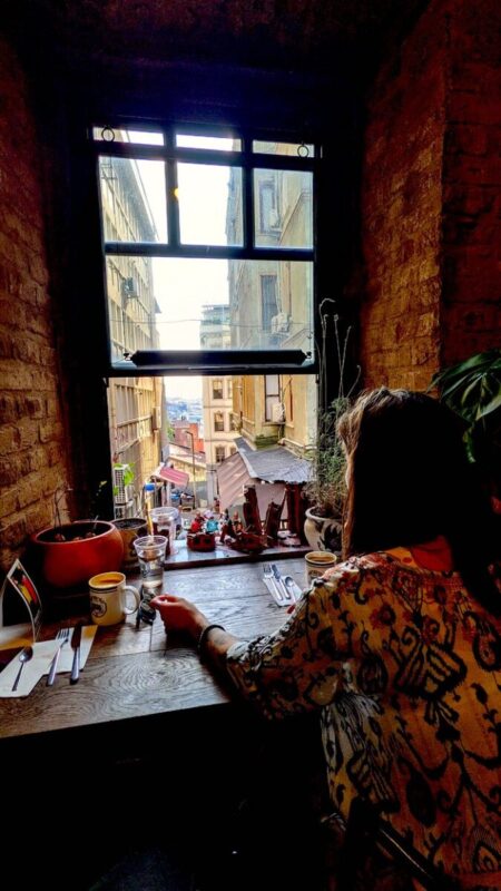 Federal Galata laptop-friendly cafe close to Galata Tower, Istanbul